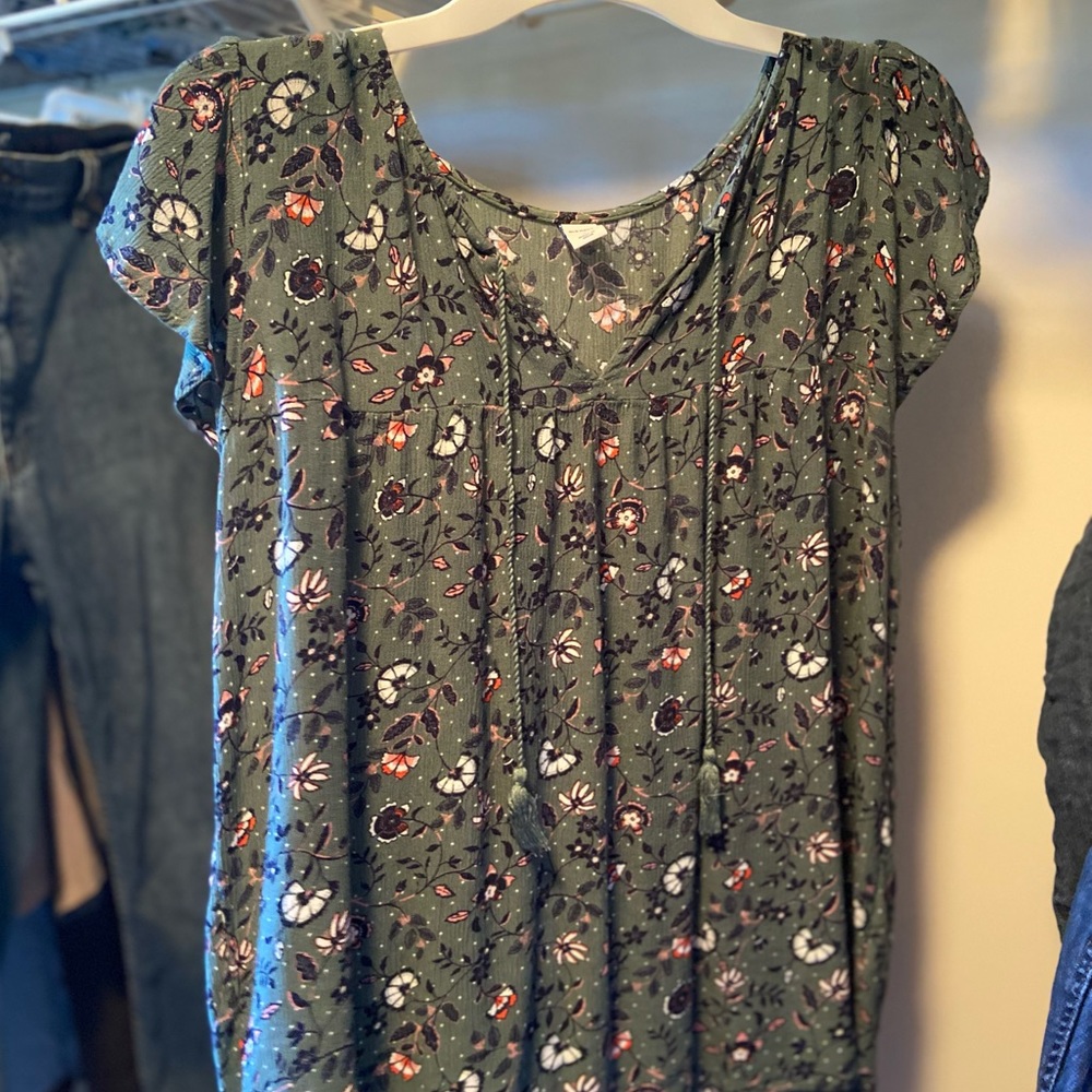Oldnavy floral top